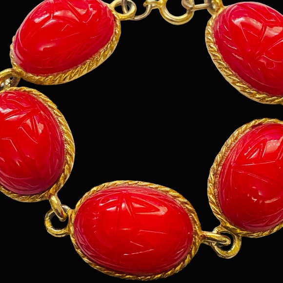 Vintage Red Czech Glass Egyptian Scarab bracelet beetle MCM costume jewelry - Picture 9 of 13